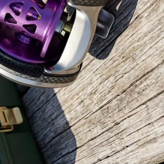 Abu Garcia Reel Max - Carretel Ultraleve de Bobina Longa para